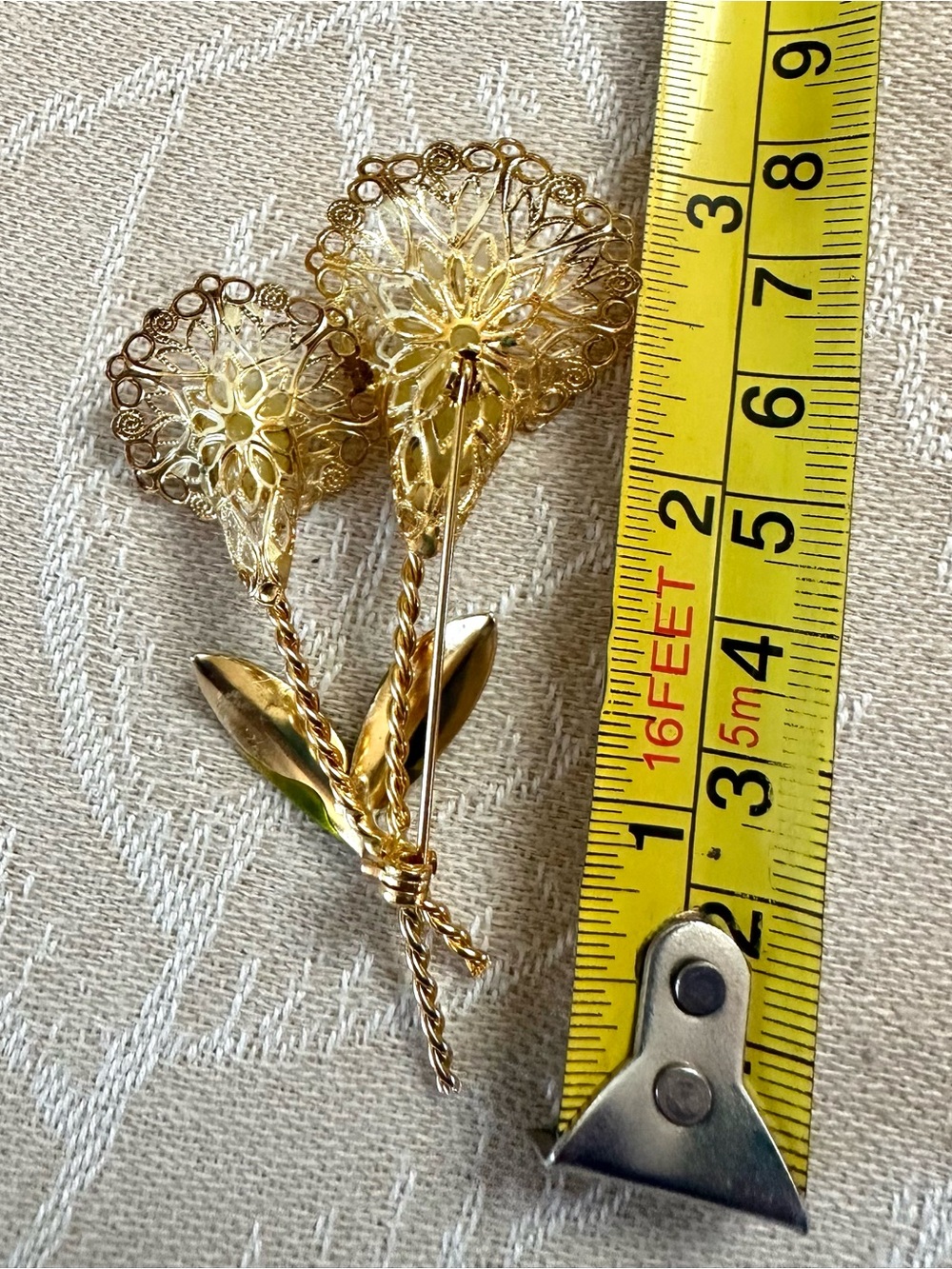 Gold Tone Calla Lily Filigree Brooch Green Enamel Floral Pin - Picture 5 of 8